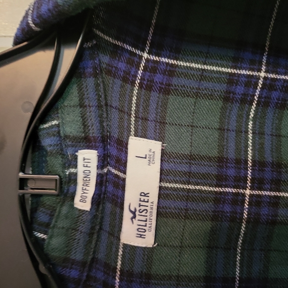 Hollister women’s size L flannel Boyfriend Fit - Picture 2 of 8